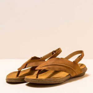 El Naturalista  Wakataua Sandal  Pleasant Wood  Size EU40 US/10  New - In box!